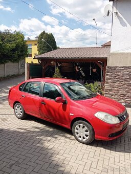 Predám budíky na Renault Thalia 1.2benz 55kw rok výroby 2009 - 11