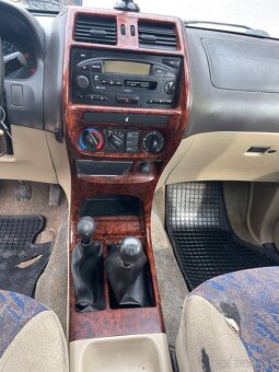 Nissan Terrano 2.7TD 92kW 4x4 - 11