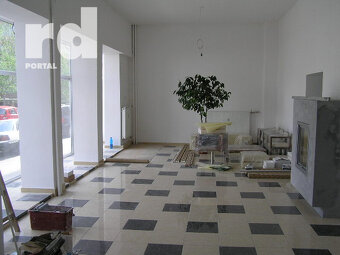 Obchodný priestor, Robotnícka ul., Bratislava- Nové mesto - 11