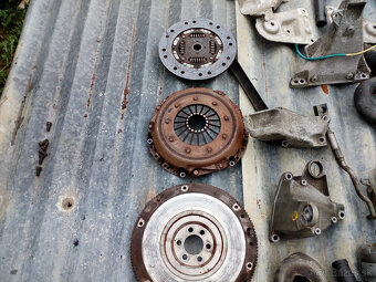 Rozpredám Volkwagen Passat B5 1,9Tdi 81kw - 11