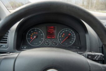 Volkswagen Golf V - 11