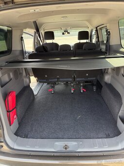 NISSAN NV200 Evalia 1.6 benzin TOP - 11