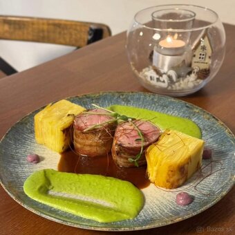 Catering, svadba, oslava, firemné akcie, pečené prasiatko - 11
