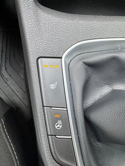 Hyundai i30cw family 1.6crdi - 11