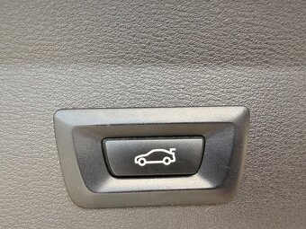 BMW X1 xDrive 25e Business Advantage A/T - 11