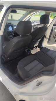 Predám škoda Octavia 2 combi - 11