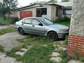 Predám Hondu Civic 1.5 84 kw vtec - 11
