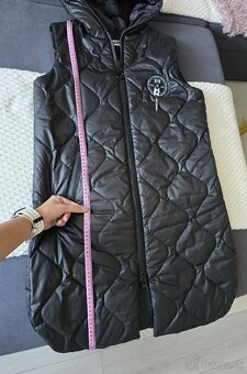 Dámska vesta veľ. S - 11