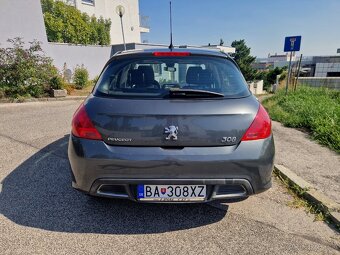 Peugeot 308 hatchback benzín 1,6 rok 2010 - 11