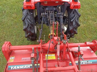 Yanmar AF220 f 4x4 22koni - 11