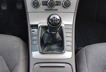 VW Passat Variant 2.0 TDI Comfortline - 11