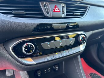 Hyundai i30 Fastback 1.4 T-GDi 1.Maj ČR r.v.2019 - 11