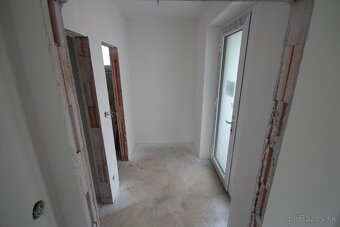 SKOLAUDOVANÉ NOVOSTAVBY - Rodinné domy - Lúka nad Váhom - 11
