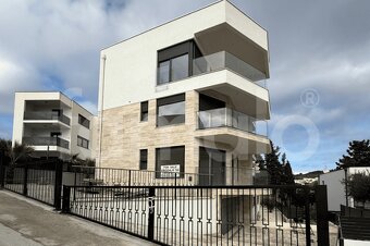 Luxusná vila na predaj - 40 metrov od Jadranského mora - 11