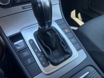 Volkswagen Passat B7 Variant 2.0 TDI BMT Comfortline DSG - 11