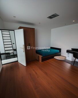 NOVINKA Rodinný dom s veľkým pozemkom a výhľadom na Veľkú J - 11