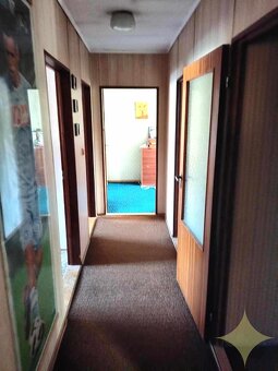 Predaj - výmena 2-oj generačný rodinný dom s veľkým pozemkom - 11