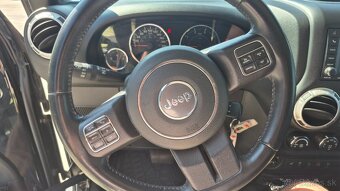 Jeep Wrangler 2.8 CRD 147 kw Sahara A/T 1.maj DPH - 11