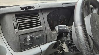 Ford Transit 2,2TDCI 63kw kód motora: P8FA - 11