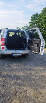 Grand Vitara  2l benzín 2006 4x4 - 11