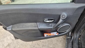 Renault Clio III 1,5DCI 76kw kód motora: K9KZ7 - 11