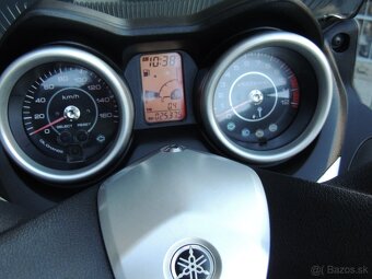 YAMAHA X MAX 125 2013 - 11
