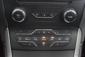 Ford S-MAX 2,0 TDCi 110 kW, 1.maj,NAVI,XEN,LED, - 11