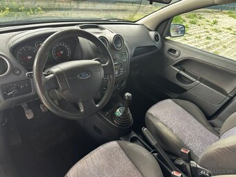 Ford Fiesta 1.4 benzín - 11