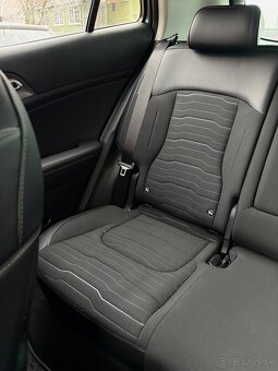 Kia sportage 1.6 T-GDi HEV Platinum AWD A/T 4x4 - 11