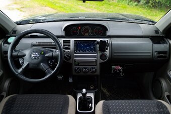 Nissan X-Trail 2.2 dCi Columbia Comfort - 11