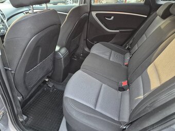 Hyundai i30 cw - 11