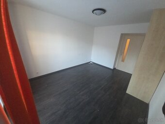 Na predaj 2 izbový byt s balkónom v Poprade centrum - 11