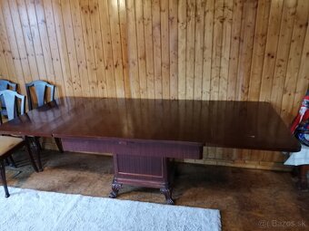 Príborník, stôl a stoličky - 11