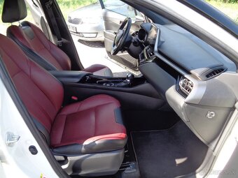 Toyota C-HR 1.8 Hybrid 90kW E-CVT Selection - 11