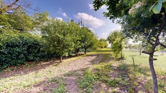 Na predaj rodinný dom s veľkým pozemkom 1722 m² – Močenok - 11