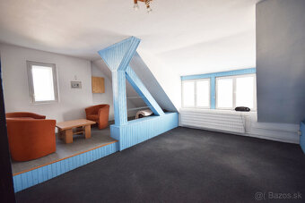 Výrobno - skladový a kancelársky objekt - 11