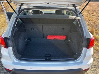 ZNÍŽENA CENA - SEAT Arona 1.6TDi, 70kw, r.v.8/2020 - 11