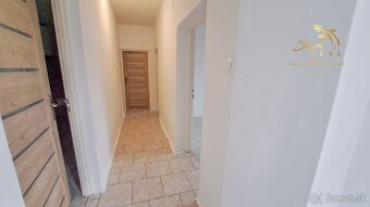 Výhodná ponuka Priestorný rodinný dom v Dvoroch nad Žitavou - 11