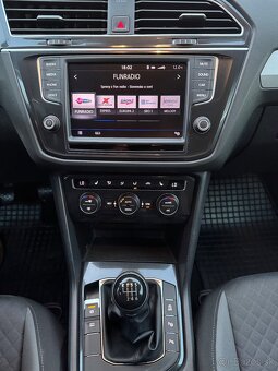 Volkswagen Tiguan Benzín Manuál - 11