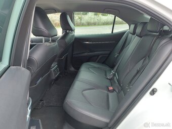 Toyota Camry 2.5 Benzin-Hybrid, Executive, 131 kW - 11