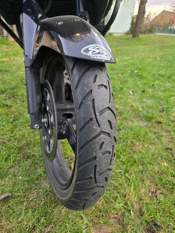 Suzuki DL650 V-STROM - 11