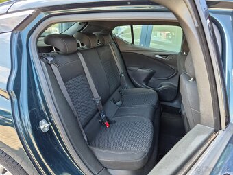 Opel Astra 1.4 Turbo 150k Dynamic Automat - 11