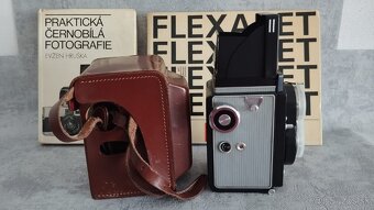 Starý fotoaparát Flexaret + krabica + prislenstvo + knihy - 11