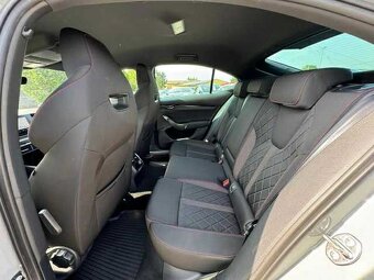 Škoda OCTAVIA 4 RS 2.0TDi DSG VIRTUAL - 11