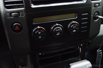 Nissan Navara DoubleCab 2.5D LE A/T - 11