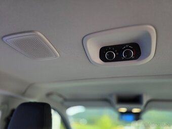 Ford Tourneo Custom 2.0 MT/6 2023 - 11