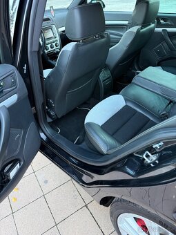 Skoda octavia 2.0 tdi rs dsg - 11