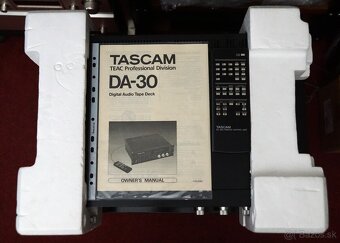 TASCAM DA 30 Digital Audio Tape Deck - jako nový, záruka - 11