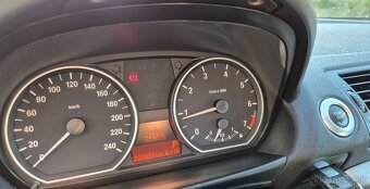 BMW 118i 95kw automat E87 - 11