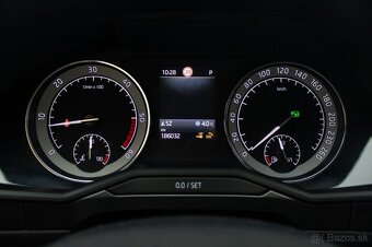 Škoda Superb Combi 2.0 TDI SCR Style 4x4 DSG - 11